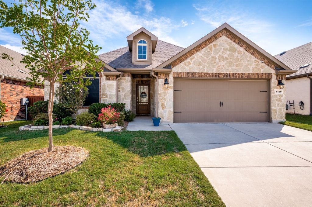 1429 Green Valley Way