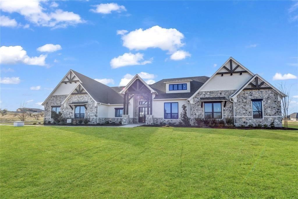 5017 Frost Creek