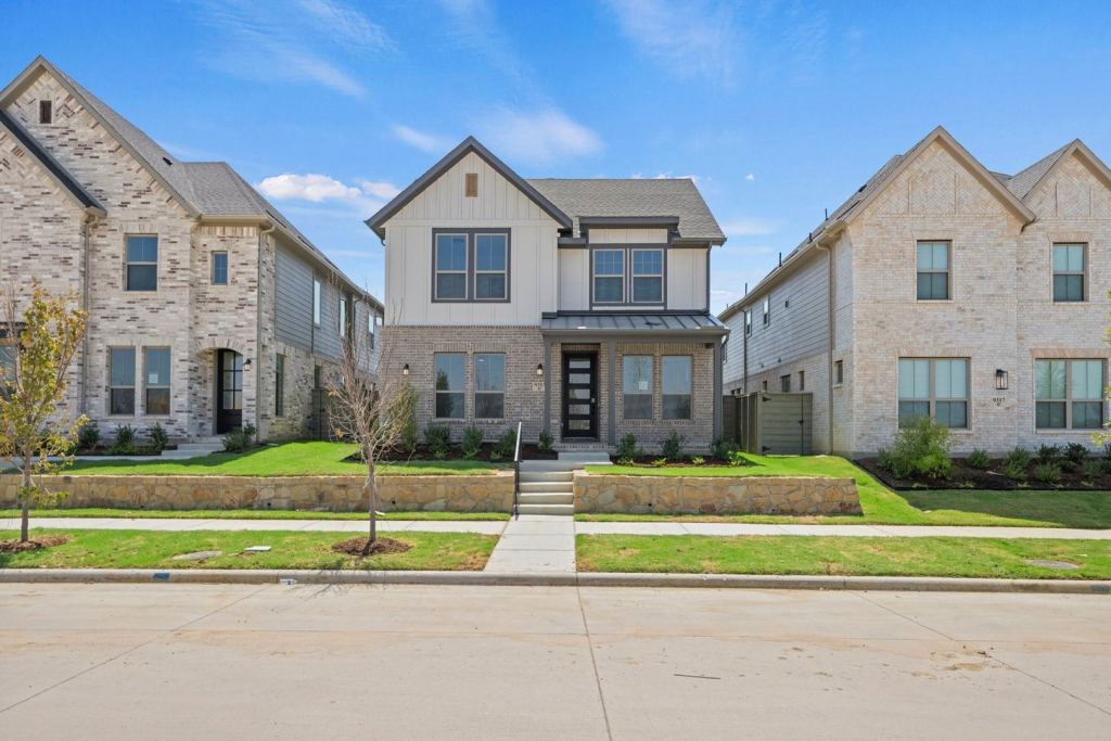9313 Rolling Meadow Way