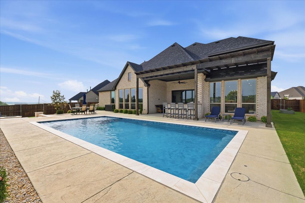 7405 Canyon Point, Argyle, TX 76226 — photo 1