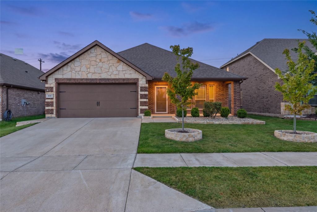 228 Sunny Corner Road, Royse City, TX 75189 — photo 1