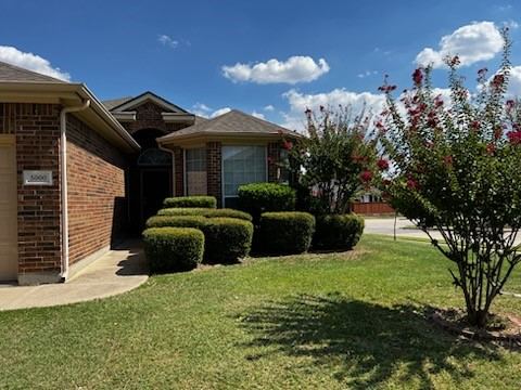 5000 Royal Burgess Drive, Fort Worth, TX 76135 — photo 1