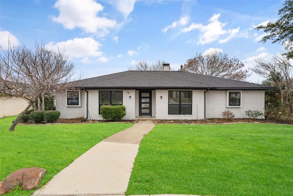 1706 Southampton Drive, Carrollton, TX 75007 — photo 1