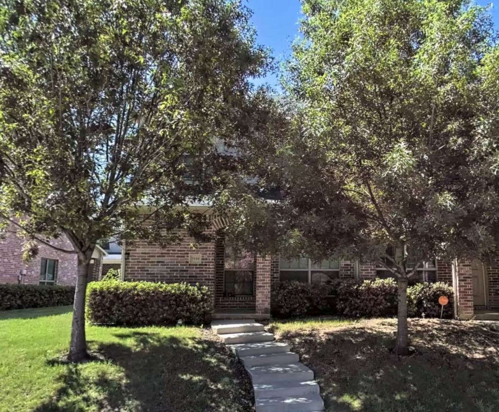 2349 Homewood Lane, Grand Prairie, TX 75050 — photo 1