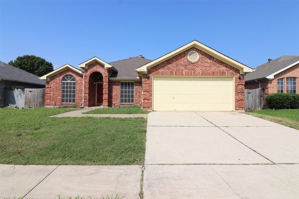 6100 Harwood Crossing Drive, Arlington, TX 76018 — photo 1