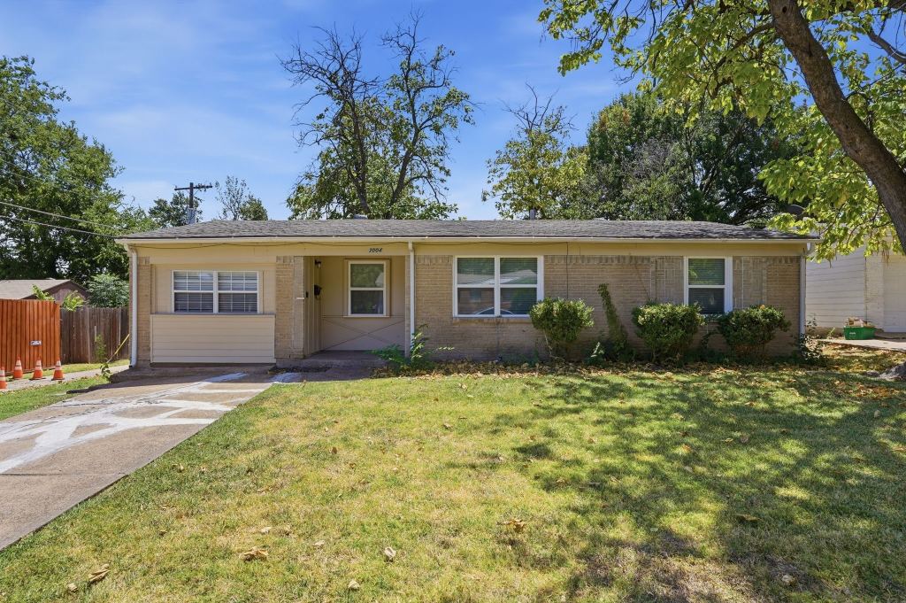 3004 Albany Drive, Mesquite, TX 75150 — photo 1