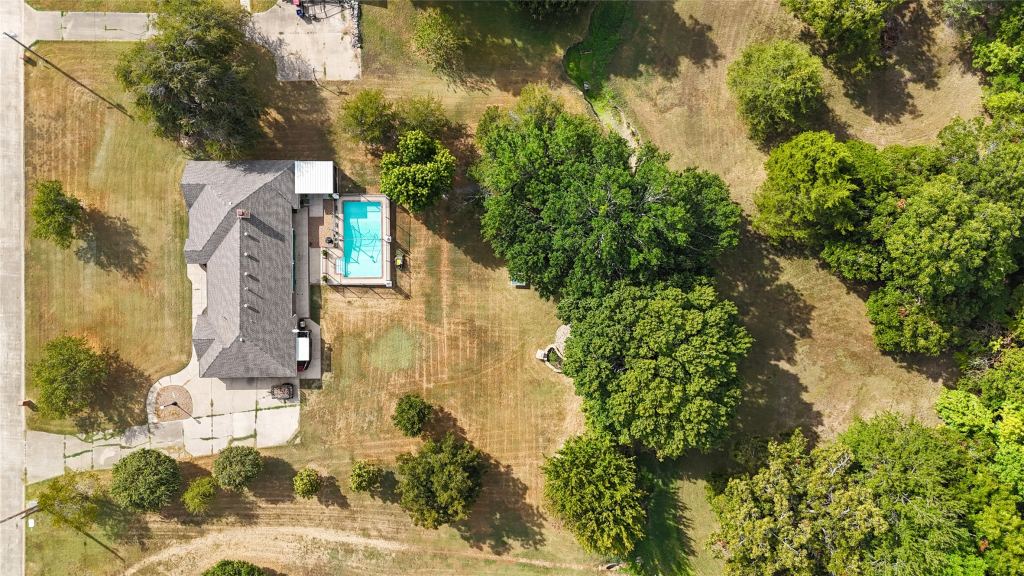1315 Red Oak Circle, Farmersville, TX 75442 — photo 1