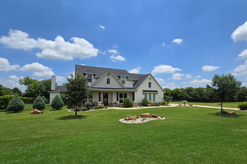 3920 Lizzy Lane, Midlothian, TX 76065 — photo 1