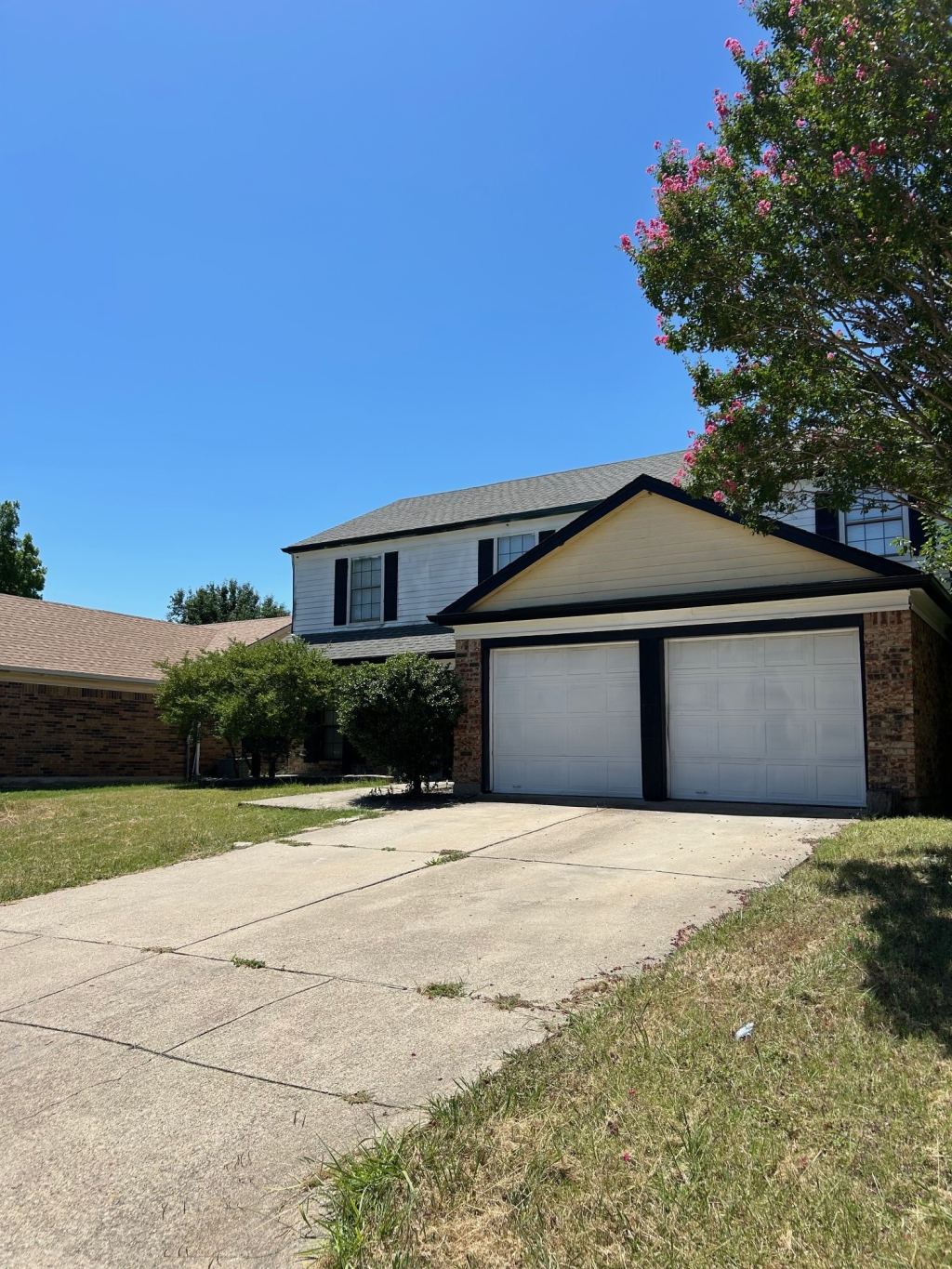 2319 Abbington Lane, Grand Prairie, TX 75052 — photo 1