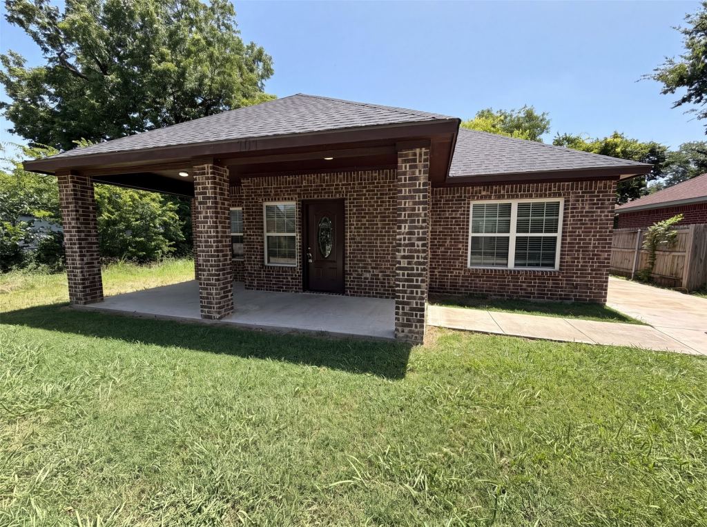 101 Griffin Street, Waxahachie, TX 75165 — photo 1