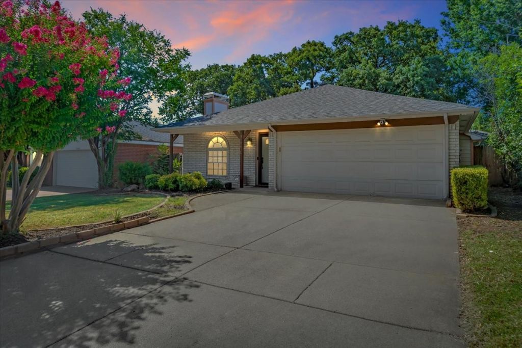 5906 Santa Fe Drive, Arlington, TX 76017 — photo 1