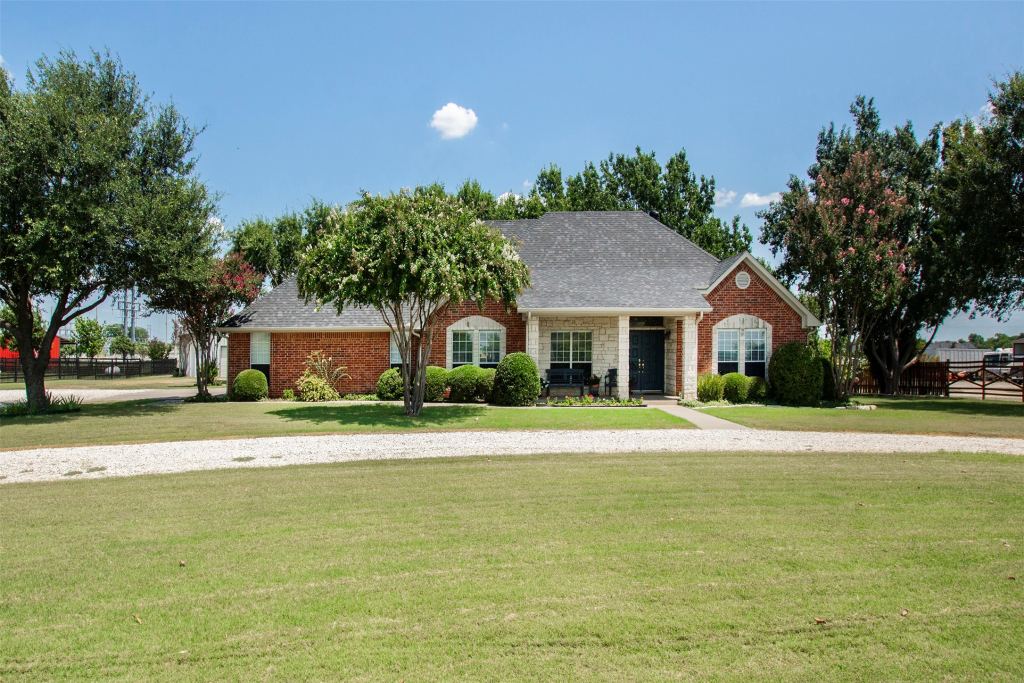 100 Durning Road, Van Alstyne, TX 75495 — photo 1
