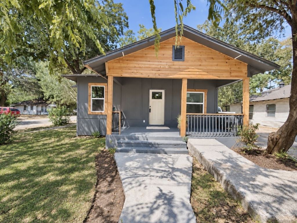 5231 Beeman Avenue, Dallas, TX 75223 — photo 1