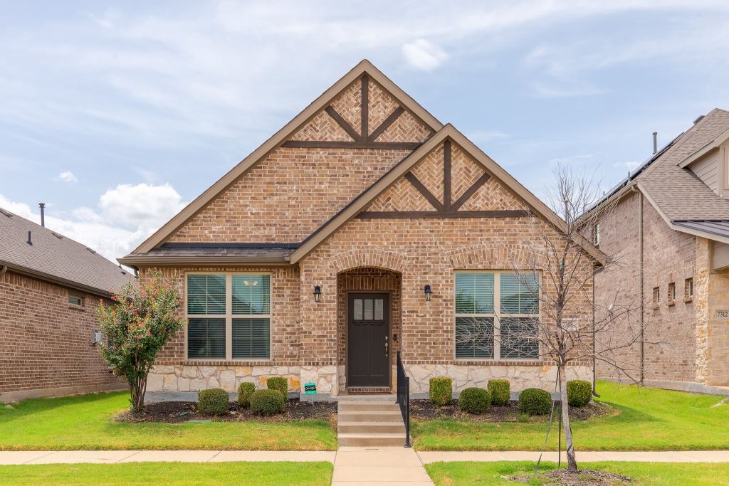 7308 Elm Grove Lane, Little Elm, TX 76227 — photo 1