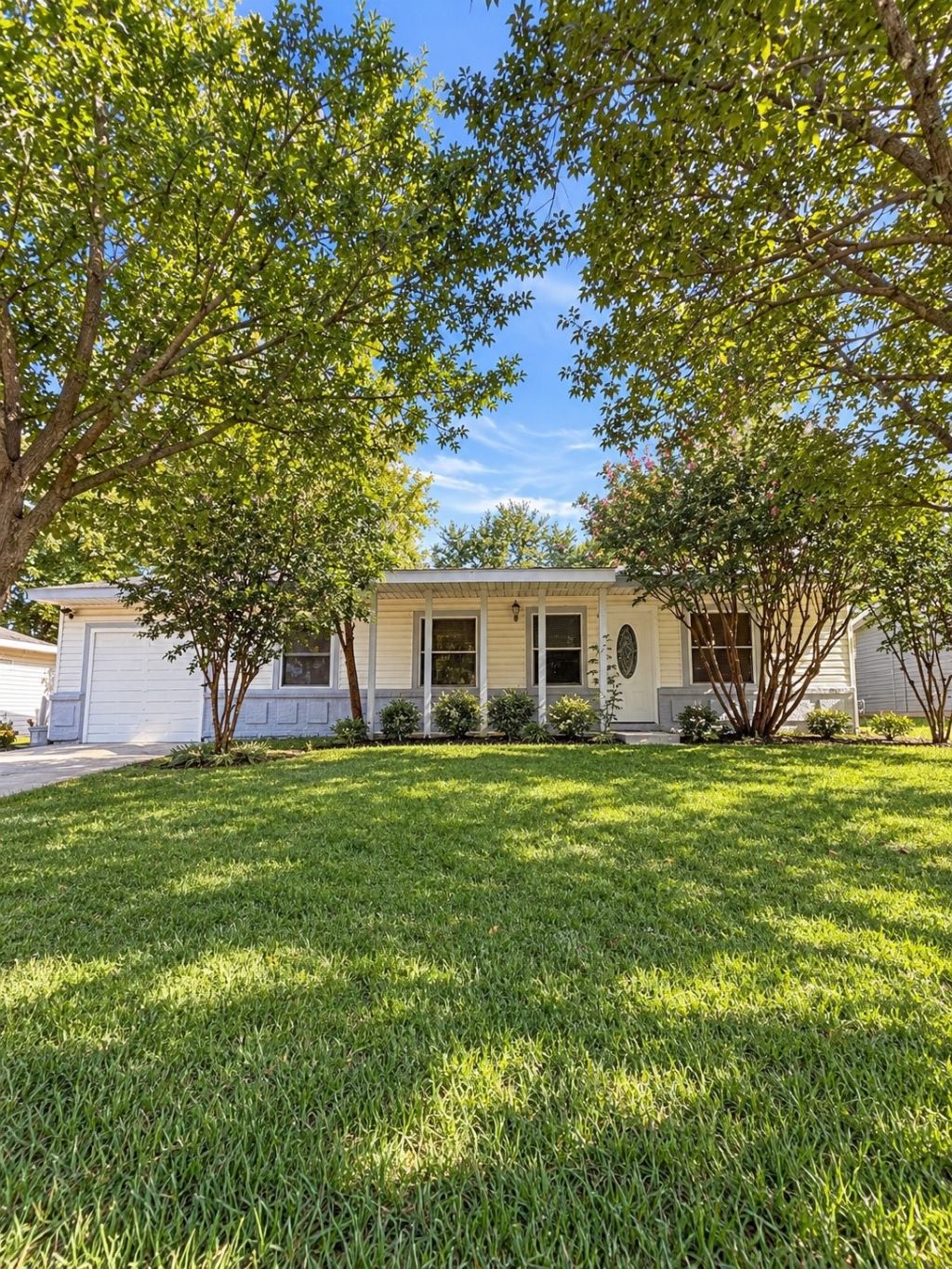 605 Biggs Terrace, Arlington, TX 76010 — photo 1