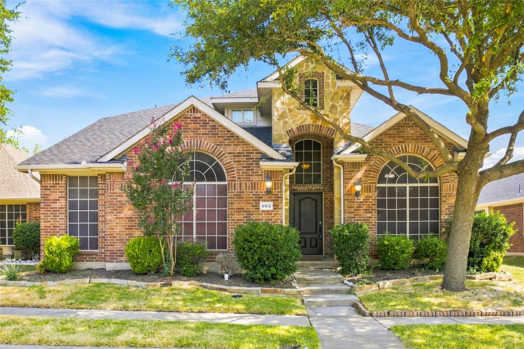 5912 Chuck Wagon Lane, McKinney, TX 75070 — photo 1