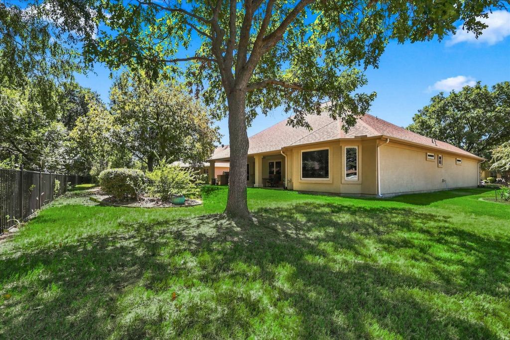 10512 Belvedere Drive, Denton, TX 76207 — photo 1