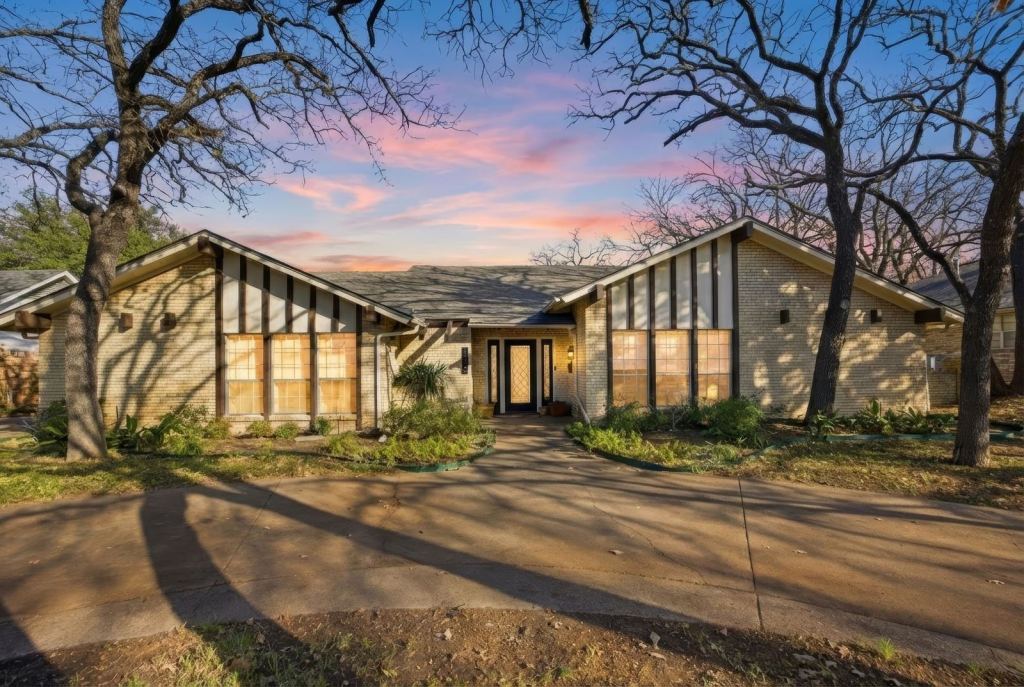 1620 Oak Meadow Drive, Irving, TX 75061 — photo 1
