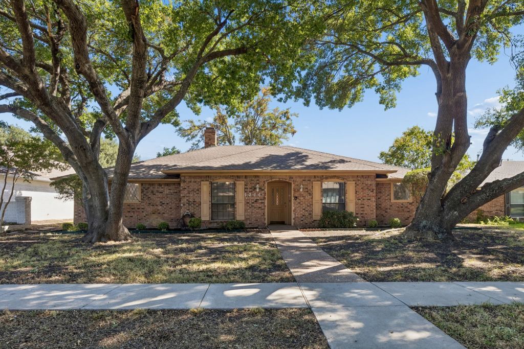 2206 Blue Cypress Drive, Richardson, TX 75082 — photo 1
