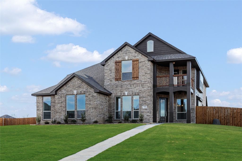 733 Serenity Lane