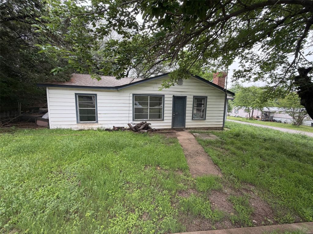 2604 Pinoak Street, Granbury, TX 76048 — photo 1