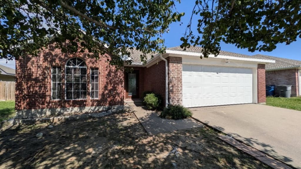 408 Oxford Loop, Princeton, TX 75407 — photo 1