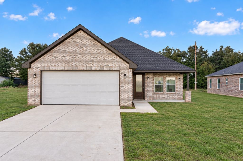 105 Cedar Elm Road, Trinidad, TX 75163 — photo 1
