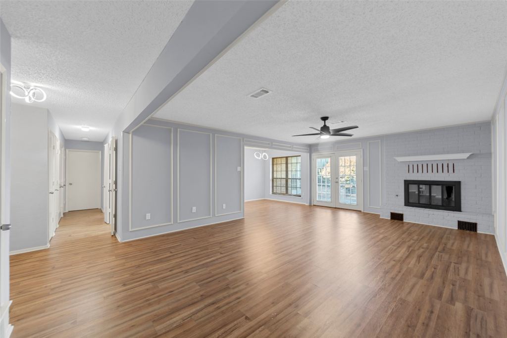 2827 Cross Timbers Drive, Irving, TX 75060 — photo 1