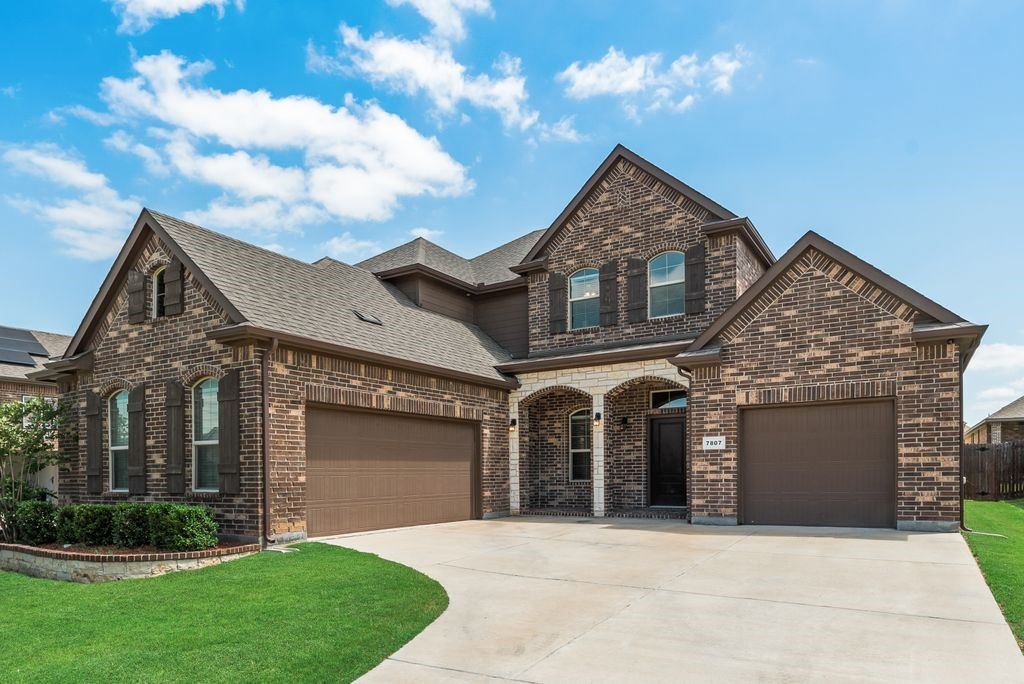 7807 Links Drive, Arlington, TX 76001 — photo 1