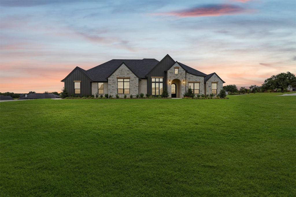 4000 Estancia Court, Weatherford, TX 76088 — photo 1