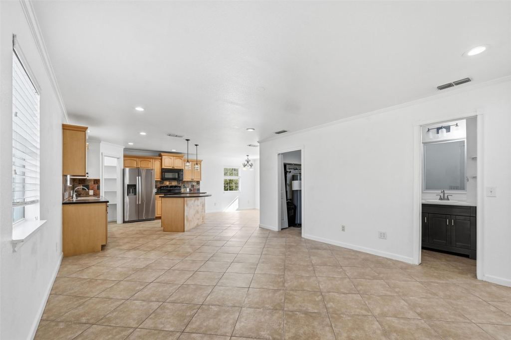 633 Rose Garden Drive 2, McKinney, TX 75072 — photo 1