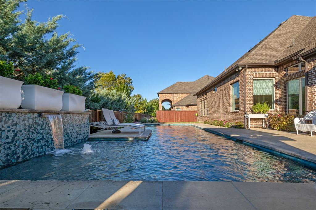101 Stillwater Circle