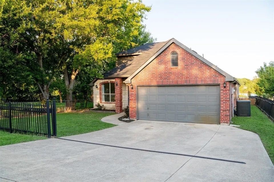 511 Lakeside Drive, Rockwall, TX 75032 — photo 1