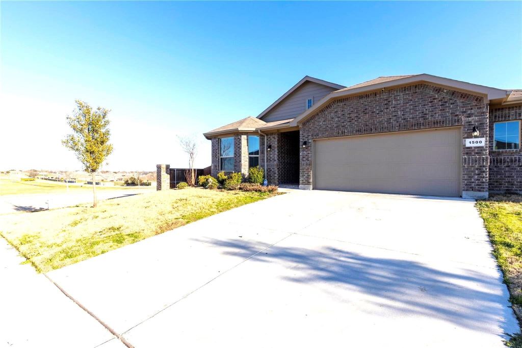 1500 Livermore Lane, Cleburne, TX 76033 — photo 1
