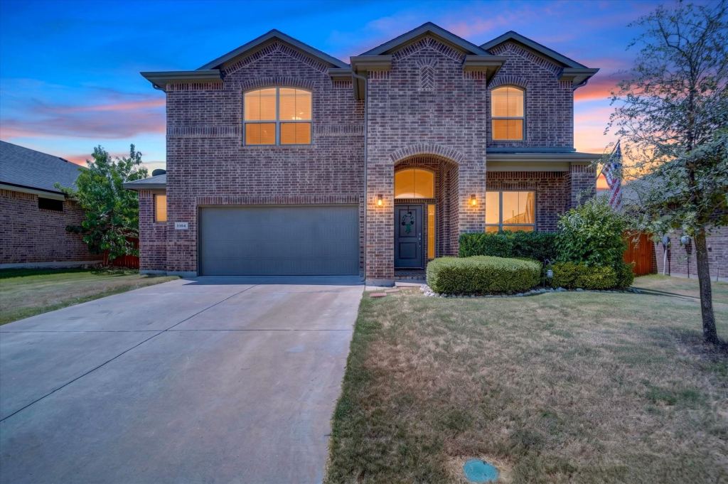 1104 Larkspur Lane, Cleburne, TX 76033 — photo 1