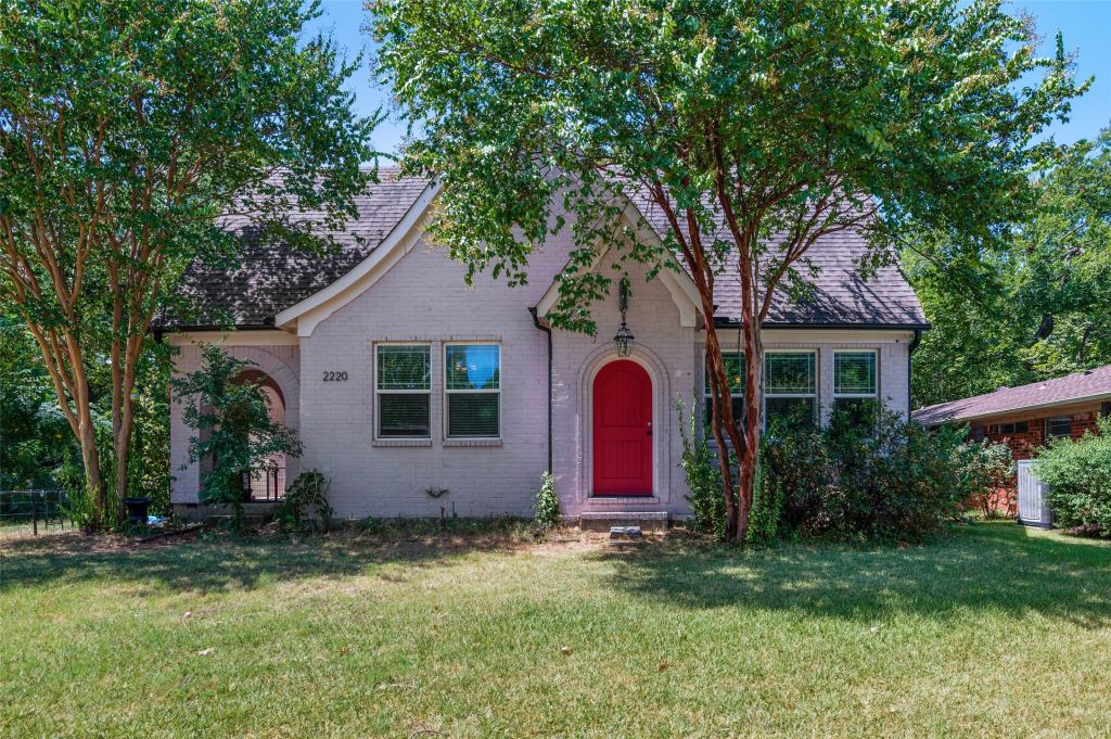 2220 Burning Tree Lane, Denton, TX 76209 — photo 1