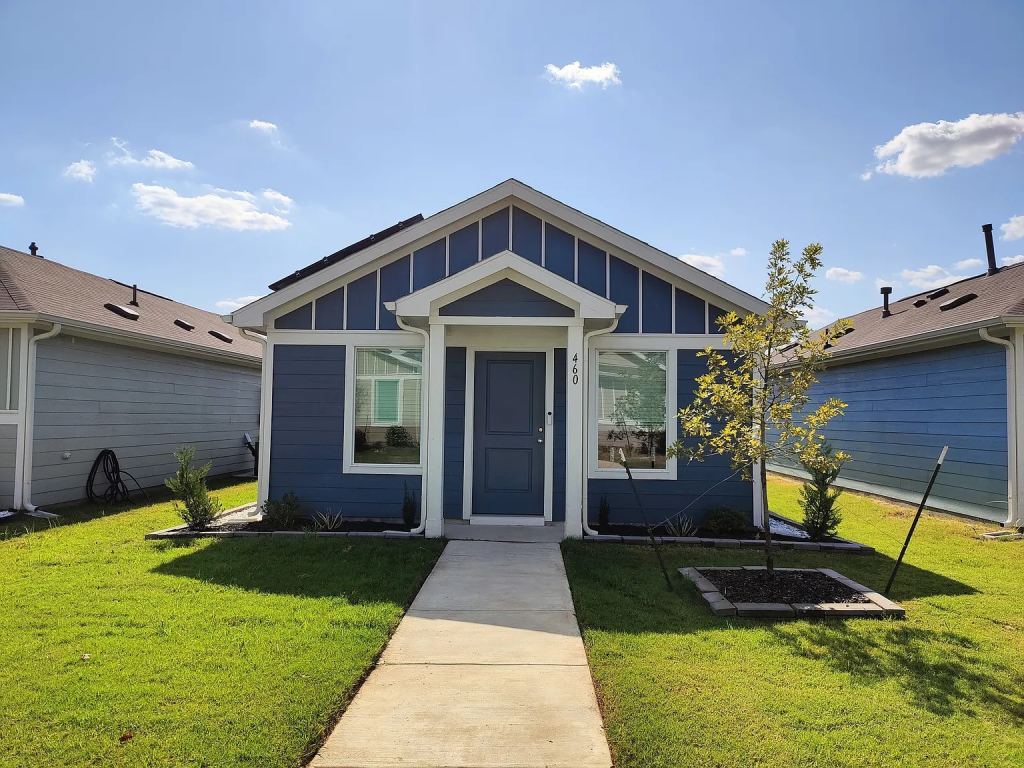 460 Whistlestop Way, Ferris, TX 75125 — photo 1