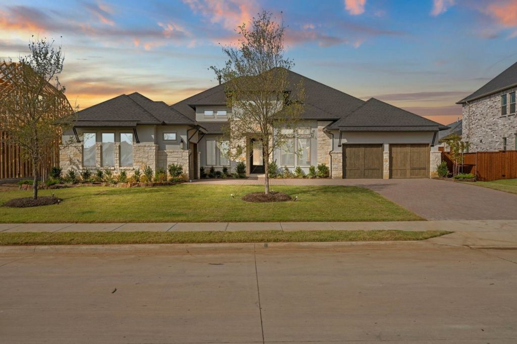 2750 Live Oak Lane