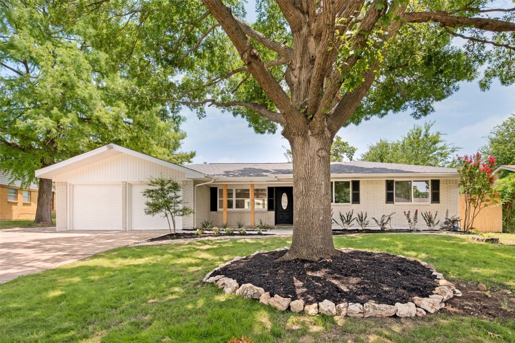 1717 Monaco Drive, Arlington, TX 76010 — photo 1