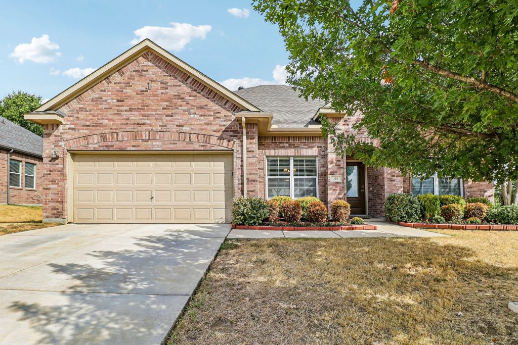 101 Ravinia Court