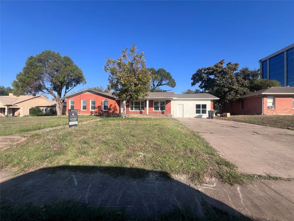 3215 Pine Avenue, Waco, TX 76708 — photo 1