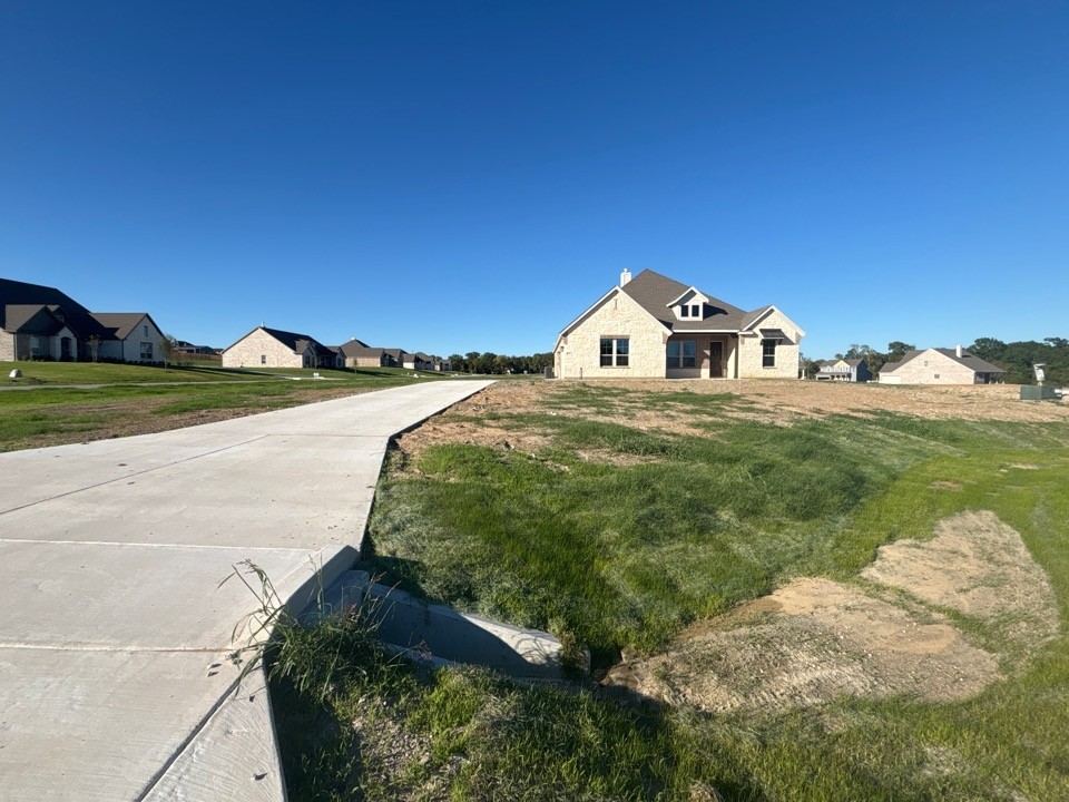 800 Monterrey Circle, Van Alstyne, TX 75495 — photo 1