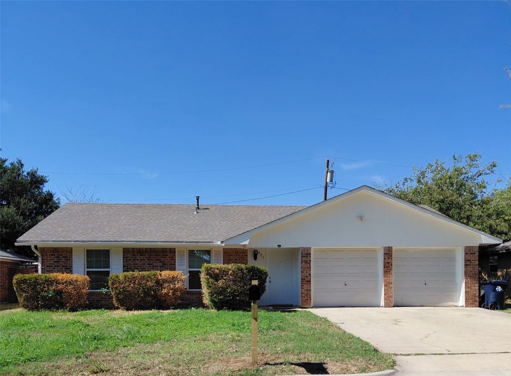 405 Kingfisher Lane, Denton, TX 76209 — photo 1