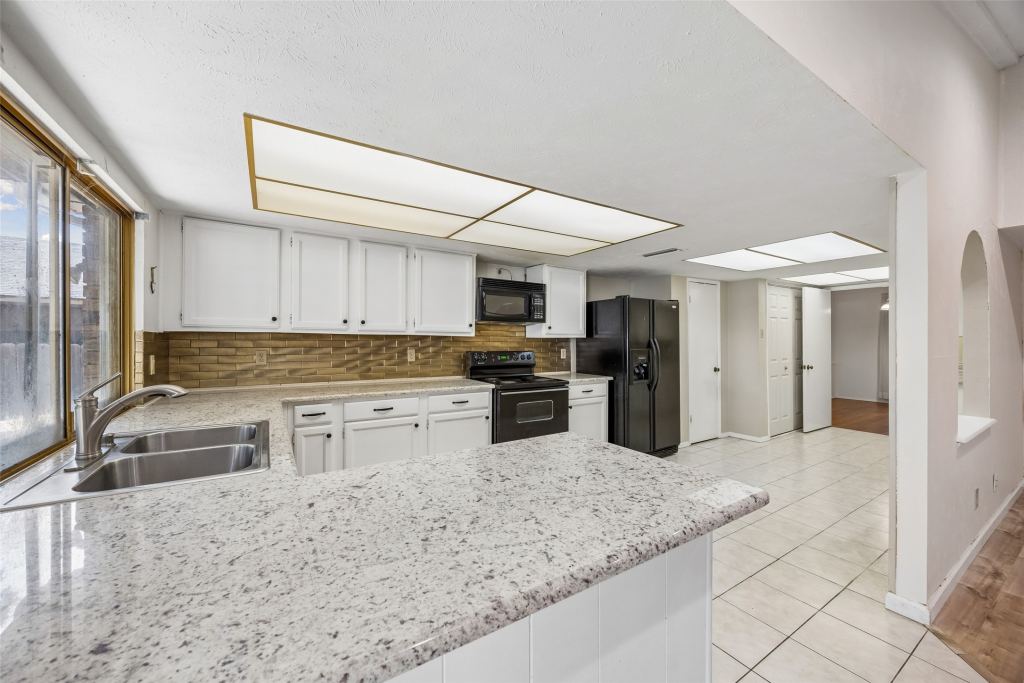 1109 Overdowns Drive, Plano, TX 75023 — photo 1
