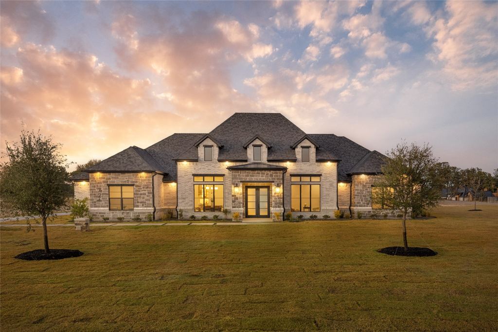 724 Cooper Trail, Weatherford, TX 76087 — photo 1