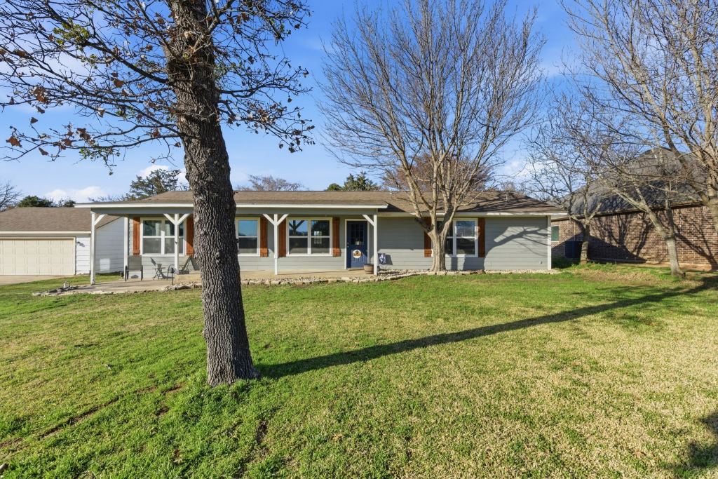 143 Mohave Drive E, Lake Kiowa, TX 76240 — photo 1