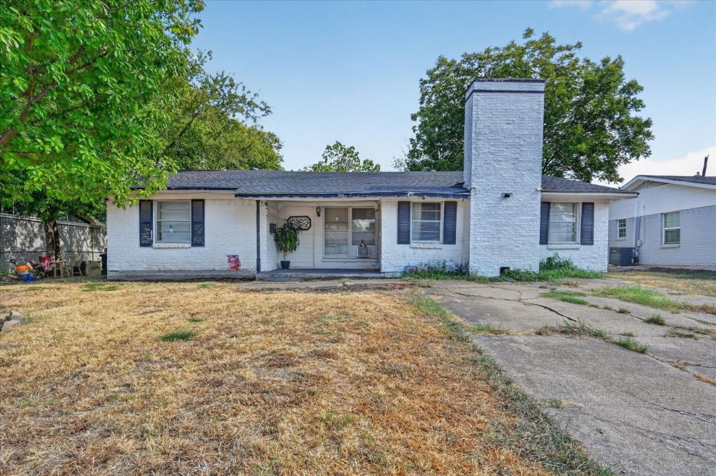 3320 Shorewood Drive, Mesquite, TX 75150 — photo 1