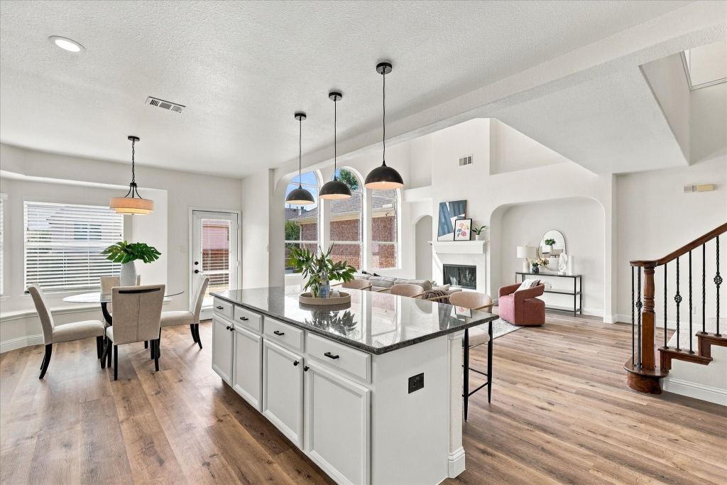 10236 Vintage Drive