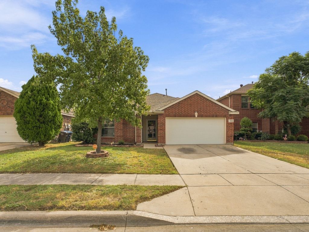 5820 Show Master Lane, Fort Worth, TX 76179 — photo 1