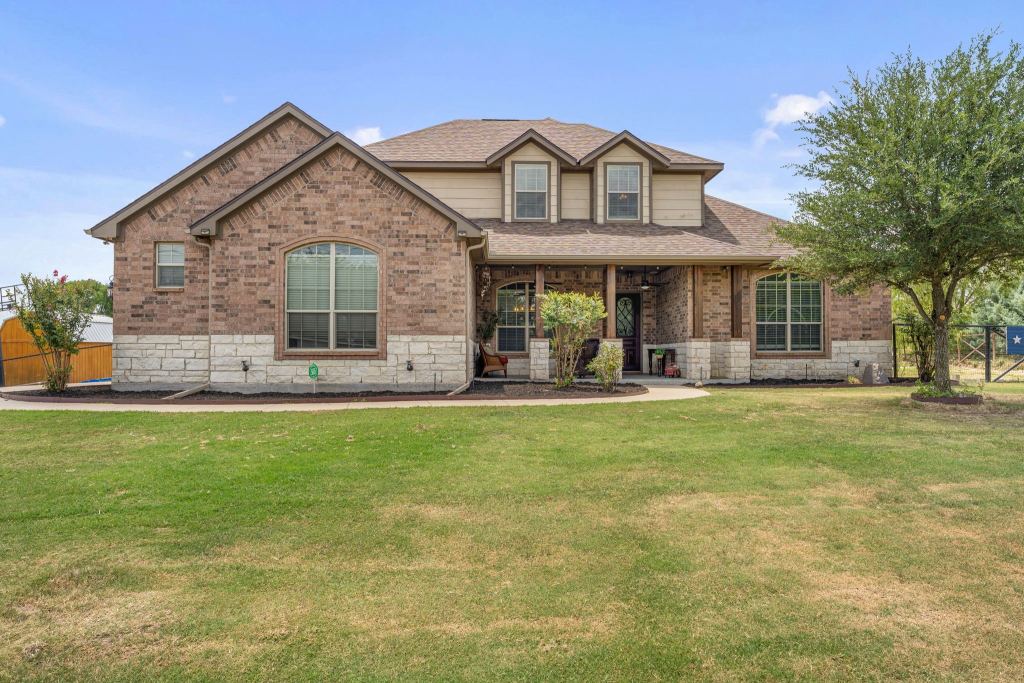 8909 County Road 915, Godley, TX 76044 — photo 1